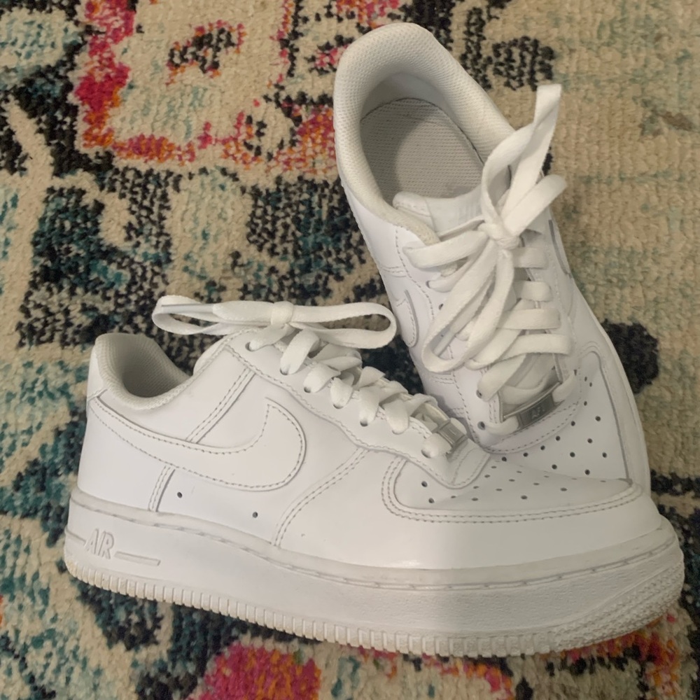 Womens Nike Air Force 1 Shoes, white, 6.5